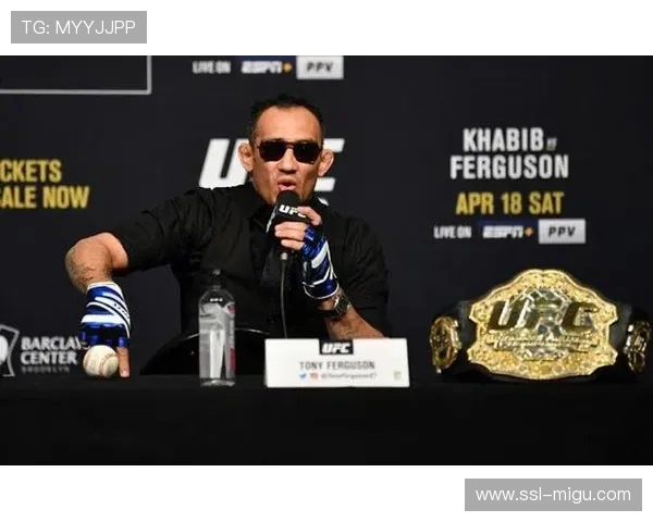 弗格森TUF13夺冠至UFC216夺临时腰带 回顾其巅峰时期 弗格森TUF13夺冠至UFC216夺临时腰带 回顾其巅峰时期